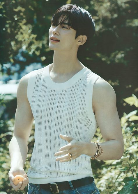 Woo Seok Byeon, Seok Byeon, Journal Online, Byeon Woo Seok, Handsome Actors, Kdrama Actors, Cha Eun Woo, Korean Men, Poses For Men