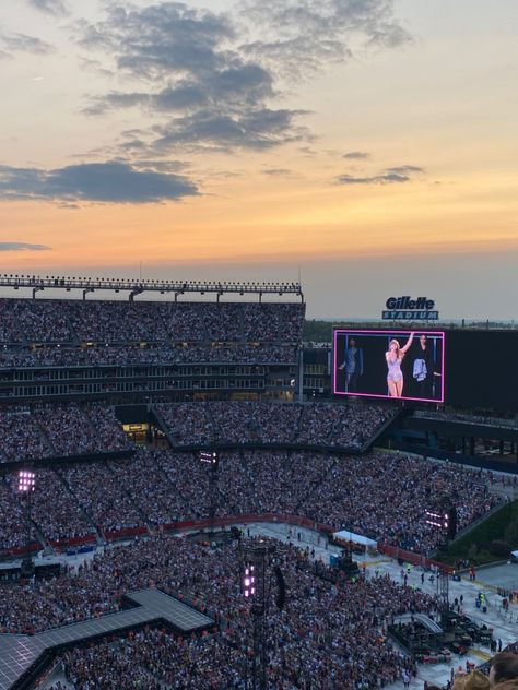 Sold Out Stadium Concerts, Eras Tour Gillette, Tolerate It Taylor Swift Eras Tour, Taylor Swift Gillette Stadium, Taylor Swift Sunset, Taylor Swift Stadium Tour, Taylor Swift Stadium, Eras Tour Stadium, Career Manifestation