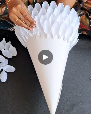 Plastic Spoons Reuse DIY Christmas Tree - Making | Plastic Spoons Reuse DIY Christmas Tree - Making -Festival #diy #christmas #reuse #fun #festival #making | By Creative ViNii | Facebook Tulle Christmas Trees, Christmas Sleigh Decorations, Candy Decorations Diy, Candy Christmas Tree, Diy Christmas Tree Topper, Candle Crafts Diy, Easy Perler Beads Ideas, Flocked Christmas Trees Decorated, Candy Land Christmas Decorations