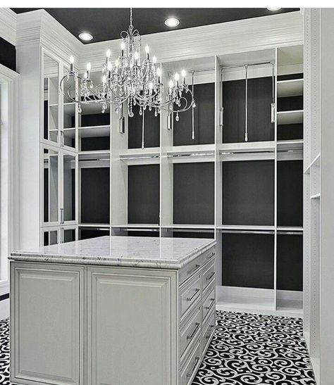 Luxury Walk In Closet Design, Modern Walk In Closet Design, Closet Makeover Bedroom, Walk In Closet Design Ideas, Modern Walk In Closet, Luxury Walk In Closet, Closet Design Ideas, Master Closet Design, Painted Closet