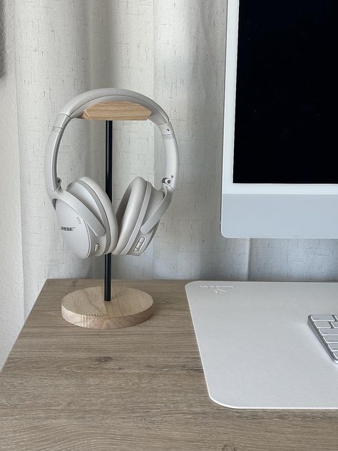 Headphone Stand Ideas, Headphone Hanger, Ceramica Ideas, Headset Holder, Headset Stand, Headphone Stand, Desk Inspo, Headphone Stands, Gaming Headphones