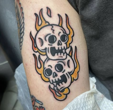 #tattoo #tattoos #inked #tattooart #tattooed #tattooideas #tattoodesign #tattooinspiration #tattoosleeve #tattooflash #inkedgirls #tattooedwomen  #InkLaughs  #TattooFails Small Traditional Skull Tattoo, Black Tattoos Traditional, American Traditional Flame Tattoo, Emo American Traditional Tattoos, Classic Skull Tattoo, American Traditional Style Tattoo, American Traditional Skulls, American Tradional Tattoos, Scary Traditional Tattoo