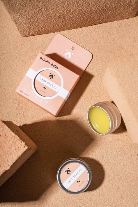 Colorful Packaging Design, Natural Cosmetics Packaging, Lip Balm Packaging, Colorful Packaging, Professional Skincare, Packaging Ideas Business, Cosmetic Packaging Design, Skincare Packaging, Cosmetic Design