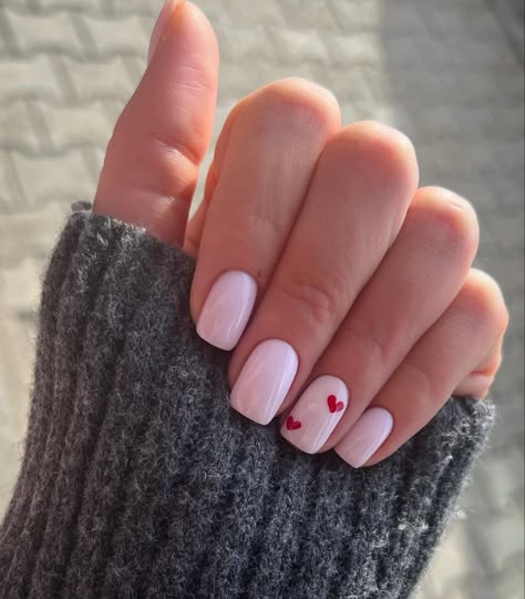 Short Simple Valentines Nails Pink, Pale Pink Nails With Heart, Light Valentines Nails, Minimalist Valentines Nails Square, Valentine’s Day Heart Nails, February Nails Short Square, Small Heart On Nails, February Nails Ideas Square Short, Milky Nails With Hearts