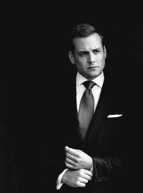 Harvey Specter Suits Serie, Poses Headshot, Specter Suits, Suits Tv Series, Suits Harvey, Harvey Specter Suits, Suits Usa, Suits Tv Shows, Suits Tv