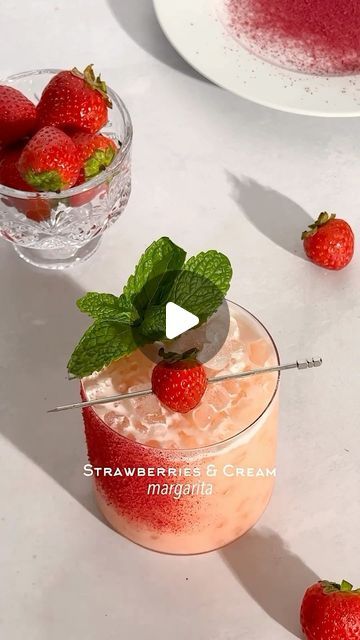 25K views · 2.1K likes | Cocktail Society 🍸 on Instagram: "„Strawberries & Cream Margarita“ by @yellowbellykelly • 1.5oz Tequila 5-6 Strawberry slices 1oz Coconut cream  0.75oz Lime juice 0.5oz Cointreau  0.5oz Agave • Become a member of Cocktail Society by joining our Patreon. Click the link in our bio and gain exclusive access. Cheers 🍸  #margarita #strawberrycocktail #strawberrymargarita" Luxardo Cherries, Marg Recipe, Small Spray Bottle, Strawberry Cocktails, Restaurant Drinks, Orange Extract, Strawberry Margarita, Strawberry Slice, Mixed Drinks Recipes