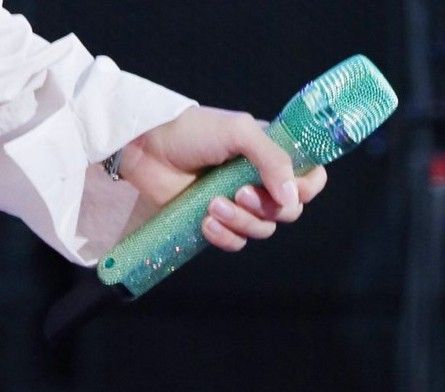 Jin Microphone, Green Microphone, Monitor Aesthetic, Bts Accessories, Music Mic, Ear Monitors, In Ear Monitors, Music Accessories, Photo Sketch