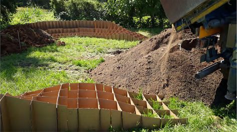 Easy Pumptracks uses Cardboard to Take the Guesswork out of Shaping Turns and Rollers Pump Track Design, Bike Pump Track, Trail Building, Backyard Park, Pump Track, Mountain Biking Trails, Ramp Design, Teeter Totter, Backyard Kids