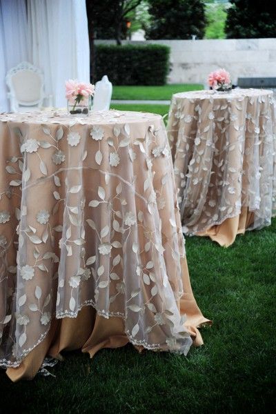 Love this! Great idea for my burlap and lace them except use burlap and lace instead of satin and lace Wedding Pantone, Burlap Lace Wedding, Linen Wedding, Tan Wedding, Wedding Table Linens, Rustic Vintage Wedding, Burlap Lace, Lace Table, Decorations Wedding