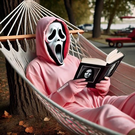 Hey, Ghoul, heyyyy Scream V-pack 👻 Waiting on spooky season trying to enjoy summer✌🏼 How is your summer going? Have you seen any good true crime docus, read a solid book, or listened to an engrossing podcast? Tell me in the comments! 🩷 Xo, Heather . . . ✨Images here created with Dalle + edited with other programs. . . . #ScreamMovie #HorrorClassic #Ghostface #ScaryMovies #HorrorFans #glitterart #pinkaesthetic #glitteraesthetic #pinkvibes Ghostface Aesthetic Pink, Lady Ghostface, Pink Ghostface Photoshoot, Hot Pink Ghost Face, Girl Scream Costume, Pink Ghostface Mask, Ghostface Photoshoot, Scream Photoshoot, Ghostface Costume