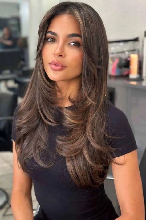 20 Lustrous Long Textured Haircuts | HairAide Blowout Without Layers, Blowout With A Straightener, Long Textured Hair, Blowout Curls, Hair Blowout, Rambut Brunette, A Blowout, Side Bangs Hairstyles, Textured Haircut