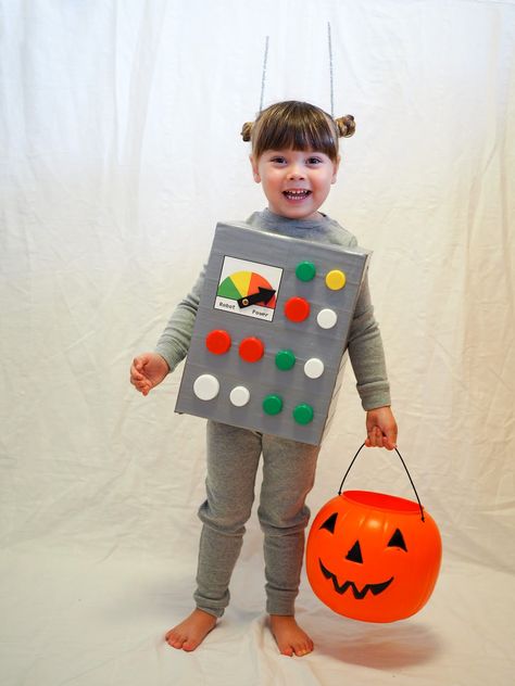 Toddler Robot Costume, Robot Costume Diy, Robot Halloween Costume, Homemade Robot, Diy Costumes Kids Boys, Lion Halloween Costume, Robot Costume, Robot Costumes, Diy Costumes Kids