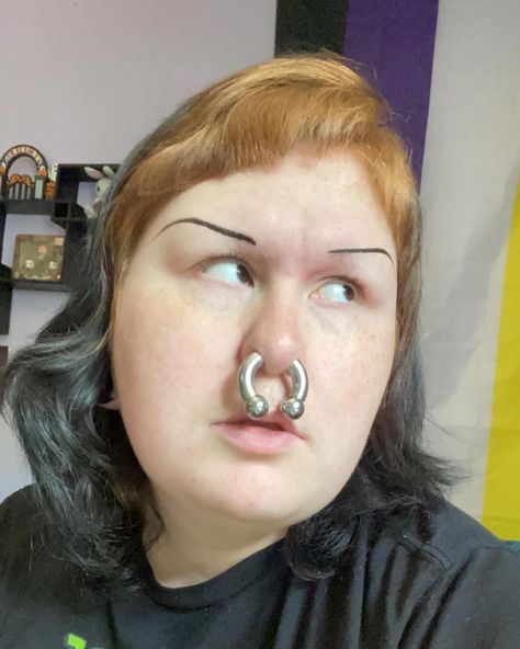 Women with huge septums Thick Septum Piercing, Huge Septum Piercing, Huge Septum, Septum Aesthetic, Septum Piercing Aesthetic, Emo Piercings, Cherrie Currie, Crafts Bookmarks, Stretched Septum