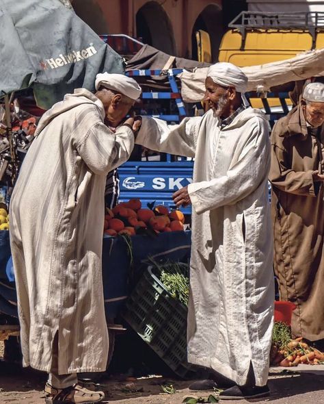 Men In Traditional, Dubai Art, Moroccan Aesthetic, Morocco Tours, Desert Travel, Walking Holiday, Moroccan Culture, Moroccan Art, One Day Trip