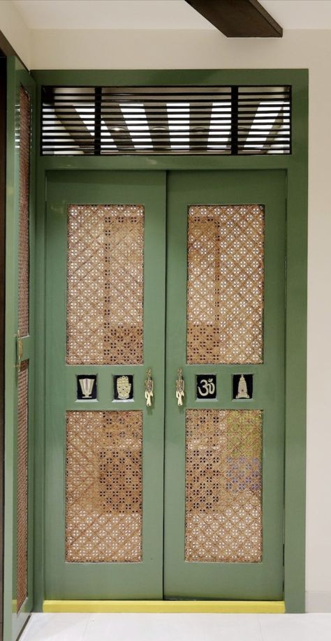 Fluted Glass Pooja Room Door, Boutique Door Design, Puja Unit Door Designs, Pooja Unit With Door, Puja Room Wall Design, Puja Room Door Design, Pooja Room Doors, Mandir Door Design, Puja Door