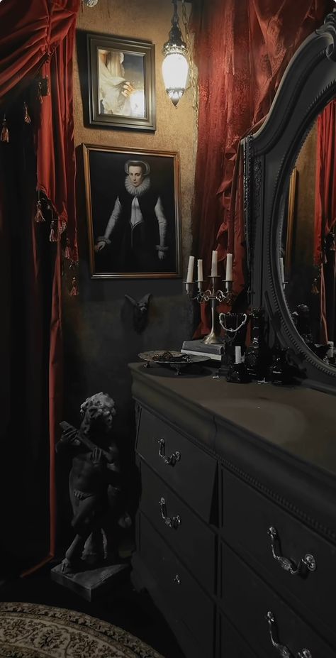 Gothic Coquette Aesthetic, Victorian Goth Bedroom, Metal Head Room, Dark Room Interior, Gothic Victorian House Interior, Romantic Goth Room, Victorian Aesthetic Bedroom, Victorian Gothic Bedroom, Goth Bedroom Aesthetic