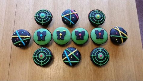 lazer tag cupcakes Laser Tag Cupcakes, Laser Tag Cake Ideas, Laser Tag Cupcakes Birthday, Laser Tag Birthday Cake Boys, Laser Tag Themed Birthday Party, Laser Tag Cake, Lazer Tag Birthday Party, Laser Party, Paintball Party