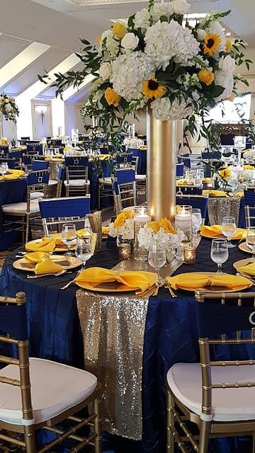 Navy Blue And Yellow Quinceanera, Royal Blue And Sunflower Quinceanera, Marine Blue And Sunflower Wedding, Navy Blue And Yellow Party Decorations, Royal Blue And Yellow Wedding Theme Table Settings, Royal Blue And Yellow Wedding Decor, Royal Blue And Yellow Party Decorations, Navy And Marigold Wedding, Yellow Wedding Venue Decorations