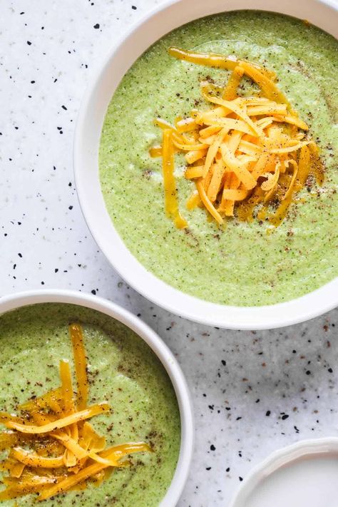 Easy Healthy Cream of Broccoli Soup Cream Of Broccoli Soup Recipe, Wholesome Breakfast Ideas, Broccoli Soup Recipe, Cold Soup Recipes, Cream Of Broccoli, Simple Dinners, Roasted Cauliflower Soup, Cream Of Broccoli Soup, Broccoli Soup Recipes