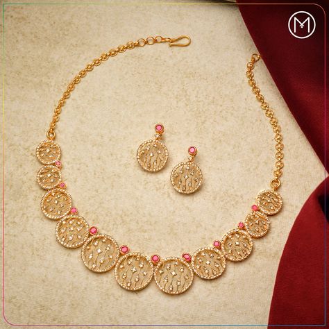 This regal set of gemstone jewellery elevates your finesse, keeping the spotlight on you. Explore our latest collection of gemstone jewellery at a store near you. #GemstoneJewelleryFestival #MalabarGoldAndDiamonds #Precia #UniquelyYou #GemstoneJewellery Gold Pendent Set Indian Latest, Malabar Gold Jewellery Necklaces Simple, Malabar Gold Jewellery Necklaces, Malabar Gold Jewellery, Indian Bridal Jewellery Set, Gold Necklace Bridal, Bridal Jewellery Set, Unique Gold Jewelry Designs, Neck Pieces Jewelry