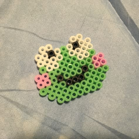 Melty Bead Animals, Peeler Bead Frog, Perler Beads Frogs, Frog Perler Bead Pattern, Frog Perler Beads, Cute Perler Bead Patterns, Melty Beads Ideas, Cute Perler, Ironing Beads