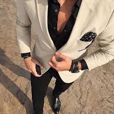 Beige Blazer Men, Mcgregor Suits, Black Blazer Casual, Blazer Men Casual, Beige Pants Outfit, Smart Casual Look, Mens Fashion Coat, Blazer Outfits Men, Black Suit Men