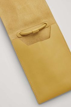 Yellow Wallet, Leather Phone Pouch, Diy Leather Bag, Sewing Leather, Phone Pouch, Leather Projects, Leather Gifts, Leather Bags Handmade, Leather Diy