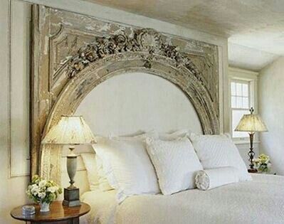 Camera Shabby Chic, Cool Headboards, Architecture Elements, Creative Headboard, Headboard Ideas, Mirror Headboard, Diy Headboards, Shabby Chic Bedroom, Bed Headboard