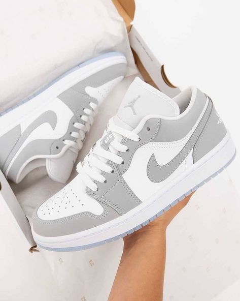 👟Sneakers Shop on Instagram: “👟Air Jordan 1 Low🔥 ✅PROMO: 10% Off Everything & Buy 3 Get 4 Promo Get them on👉🏻 www.sneakersales.es 📩Info: Direct #nike #sneakersales…” Jordans 1, Preppy Shoes, Jordan Shoes Girls, Custom Nike Shoes, All Nike Shoes, Low Shoes, Baskets Nike, Cute Nike Shoes, Nike Shoes Cheap