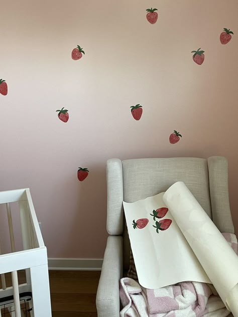 Strawberry Wall Decals, Original Nursery Ideas, Vintage Strawberry Nursery, Strawberry Bedroom Decor, Strawberry Toddler Room, Strawberry Nursery Decor, Strawberry Room Ideas, Strawberry Theme Bedroom, Strawberry Bedroom Aesthetic