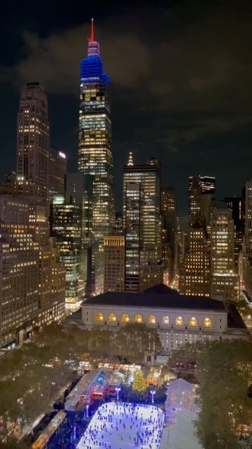 New Jersey Family on Instagram: "It’s Christmas time 🎅🏻 in New York City and @bankofamerica #wintervillage @bryantparknyc has all the holiday cheer in one place! Considered among the best holiday markets in the world, Winter Village offers free ice skating ⛸️ on its 17,000-square-foot outdoor rink (you can rent skates or bring your own), tons of holiday shops 🏬, a festive, covered, outdoor après-themed area where you can grab a holiday cocktail 🍸, have a meal at one of its many eateries 🍔, watch the ice skaters or admire Bryant Park’s stunning tree. 🌲 For details to plan a festive day, head to the link in bio. 🎥 : Bank of America Winter Village at Bryant Park #njfamily #christmas #christmasinnewyork #bryant park #wintervillage #holidayshopping #wintermarket #newyorkcity #nyc #winter Outdoor Rink, Nyc Winter, Winter Village, Holiday Cocktail, Ice Skaters, Bryant Park, Holiday Market, Bank Of America, Holiday Cocktails