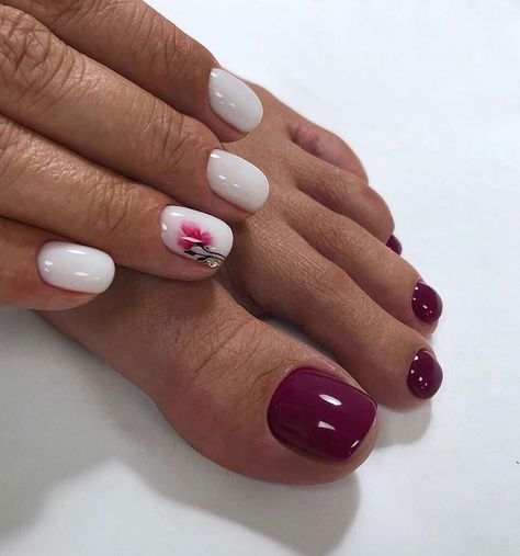 Pedicure Nail Designs, Pedicure Ideas, Summer Toe Nails, Pedicure Designs, Toe Nail Designs, Toe Nail Art, Nail Designs Spring, Nail Art Inspiration, Pedicure Nails