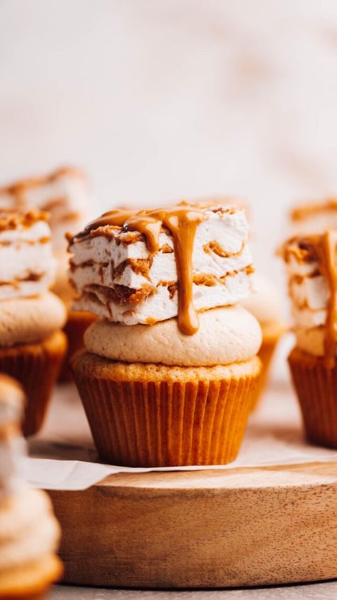 Coffee Panna Cotta, Peanut Butter Cream Cheese Frosting, Peanut Butter Cream Cheese, Peanut Butter Cream, Butter Cream Cheese Frosting, Peanut Butter Marshmallow, Chocolate Curls, Homemade Marshmallows, Browned Butter