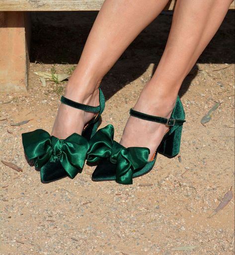 Green Bridal Shoes, Satin Bow Heels, Red Bridal Shoes, Red Wedding Shoes, Velvet Block Heels, Green Pumps, Velvet Pumps, Green Heels, Velvet Shoes