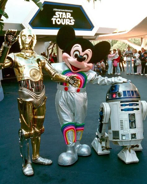 Star Tours, Tema Disney, Retro Disney, Disney Memories, Wonderful World Of Disney, Disneyland California, Vintage Disneyland, Disney Vintage, Disney Dreams