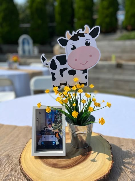 1st Birthday Centerpieces, Barn Birthday Party, Cow Print Birthday, Cowboy Themed Birthday Party, Baby First Birthday Themes, Cow Birthday Parties, Barn Party, Barnyard Birthday Party, Farm Theme Birthday