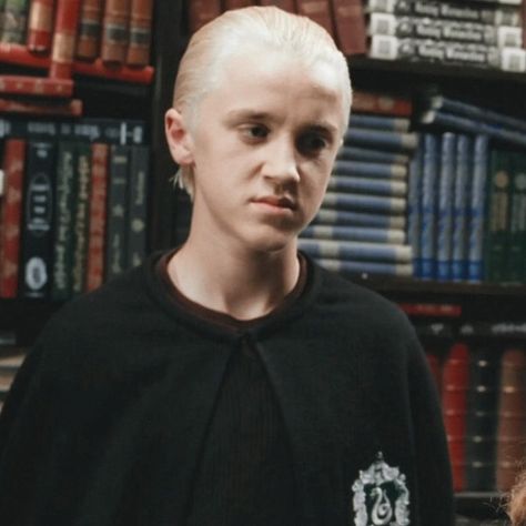 Tom Felton Young, Draco Malfoy Hot, Lucius Malfoy, Tom Felton Draco Malfoy, Draco And Hermione, Neville Longbottom, Draco Harry Potter, Harry Potter Draco Malfoy, Hogwarts Aesthetic