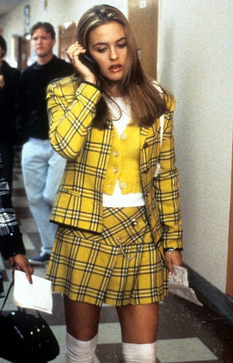 Here are three Clueless Halloween costumes to try this year, whether you're going as Cher or Dionne. 1990 Style, Clueless Halloween Costume, Clueless Cher, Cher Clueless, Clueless Fashion, Cher Horowitz, Alicia Silverstone, Clueless Outfits, Movies Outfit