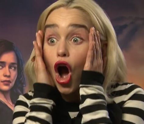 Our meme queen Emilie Clarke, Emilia Clarke Pics, Emilia Clarke Daenerys Targaryen, Shocked Face, Expressions Photography, Drawing Heads, Drawing Expressions, Mother Of Dragons, English Actresses