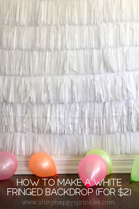 We have gathered 15+ awesome DIY party backdrops to show you just how easy it can be. Prom Royalty, Fringe Decor, Doorway Decor, Diy Photo Backdrop, Holiday Parades, Fringe Backdrops, 5 De Mayo, Parade Float, Backdrop Ideas