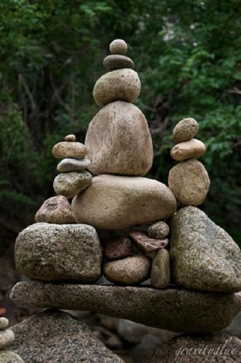 Rock Cairn Garden Landscaping Design Ideas, Rock Cairn, Gravel Landscaping, Rock Sculpture, Art Pierre, Luxury Garden, Rock Garden Landscaping, Garden Landscape Design, Stone Sculpture