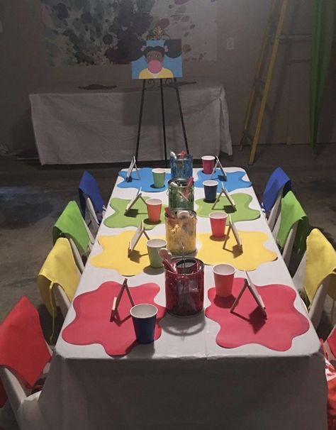 Paint Party Table Decorations, Paint Party Decorations, Kids Art Table, 2nd Birthday Party For Boys, Painting Station, Masterpieces Painting, Art Birthday Party, Painting Party, Birthday Balloon Decorations