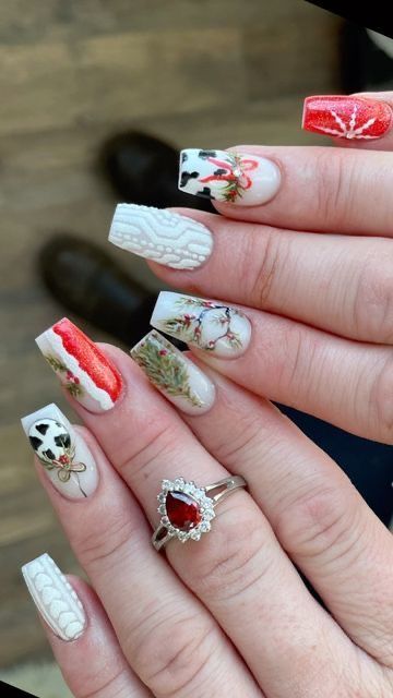 Cute Western Christmas Nails, Cowgirl Christmas Nails, Country Christmas Nails Acrylic, Cow Print Christmas Nails, Cow Christmas Nails, Christmas Cow Print Nails, Western Christmas Nails Acrylic, Western Christmas Nails Ideas, Christmas Cow Nails