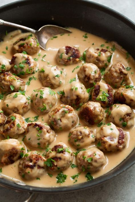 Oven Meatballs Recipe, Best Swedish Meatball Recipe, Wild Boar Recipes, Easy Swedish Meatball Recipe, Swedish Meatballs Easy, Turkey Meatball Recipe, Meatball Sauce, Meatball Recipes Easy, Meatballs Easy