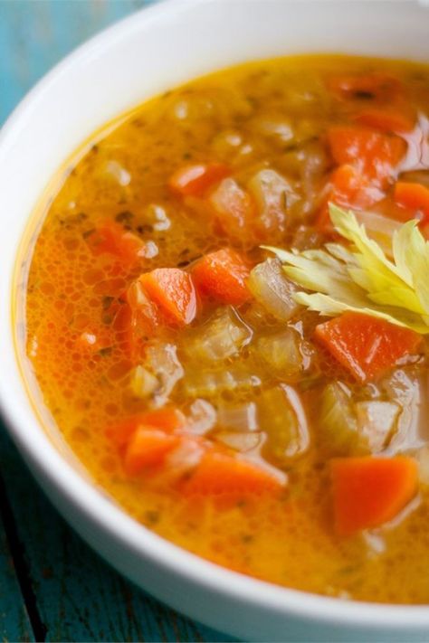 Celery and Carrot Soup | "This is a tasty soup that I have been making for years. It is delicious as a light first course for lunch or dinner with a hearty sandwich." #souprecipes #soupinspiration #soup #stew #chili #soupideas Carrot And Celery Soup, Spring Side Dishes, Quick Soup Recipes, Spring Soups, Carrot Soup Recipes, Quick Soup, Celery Soup, Carrot Soup, Vegan Soups