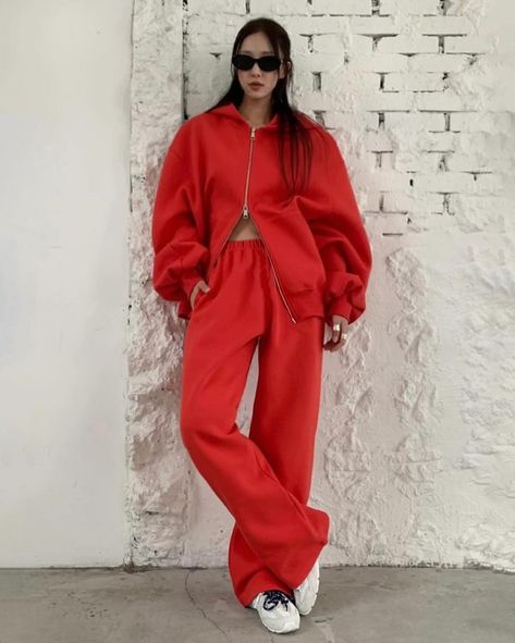 Say hello to our latest addition — the Katia balloon sleeve tracksuit set, designed to meet the demands of modern life with a zest of fun. Available in red and white. #TheFrankieShop #FrankieGirl #FrankieForAll Tracksuit Outfit Women, Tracksuit Outfit, The Frankie Shop, Frankie Shop, Tracksuit Set, Cozy Outfit, Red Outfit, Tracksuit Women, Red Hoodie