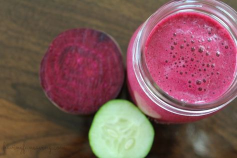 Beet Cucumber Apple Smoothie Apple Smoothie Recipes, Cucumber Smoothie, Apple Smoothie, Beet Smoothie, Healthy Superfoods, Yummy Smoothie Recipes, Refreshing Food, Blueberries Smoothie, Juice Plus