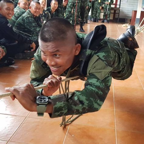 Exército da Tailândia: Lutador Buakaw(Muay-Thai)ทดสอบทุกระบบ☠ Buakaw Banchamek, Muay Thai, Pins, Quick Saves, Instagram