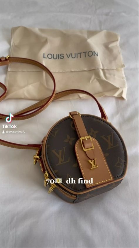 Dupe L V NEVERFULL Classic Handbag … sélectionné sur LTK Louis Vuitton Aesthetic Outfit, Louis Vuitton Bag Aesthetic, Louis Vuitton Neverfull Outfit, Louis Vuitton Outfits, Vuitton Bag Outfit, Fall Inspo Outfits, Louis Vuitton Bag Outfit, Celine Tote Bag, Louis Vuitton Outfit