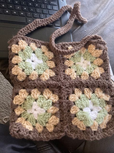 Earth Tone Crochet, Earth Tone Crochet Bag, Brown Square Crochet Bag With Granny Square Design, Brown Square Crochet Bag With Granny Square, Brown Crochet Tote Bag With Granny Square, Vintage Multicolor Square Crochet Bag, Yarn Inspiration, Beginner Crochet Projects, Crochet Purses